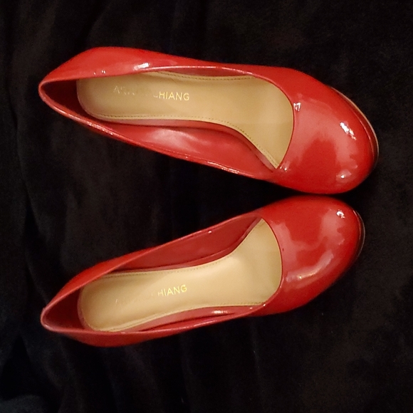 Arturo Chiang Shoes - Arturo Chiang Red Pumps